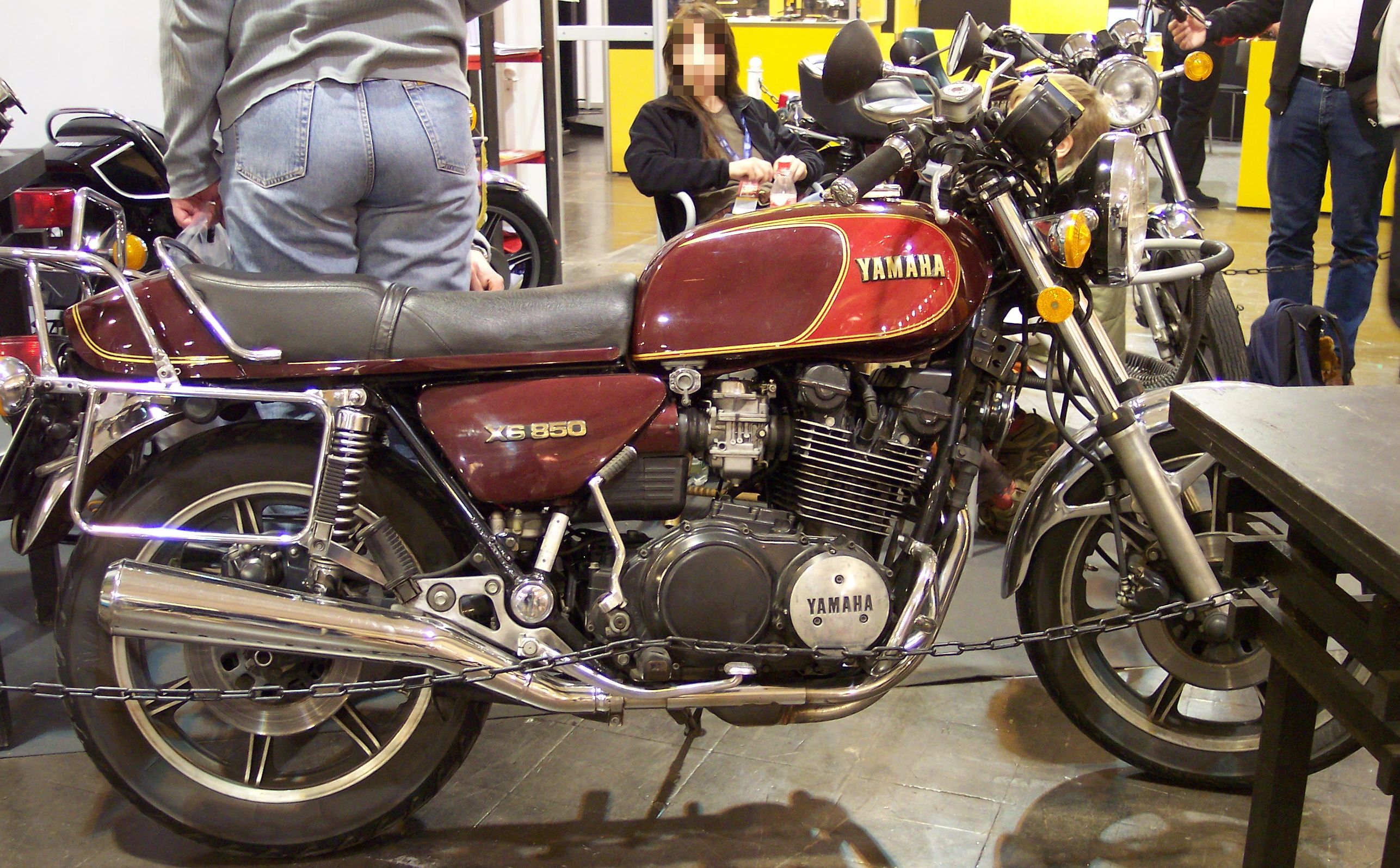 xs 850