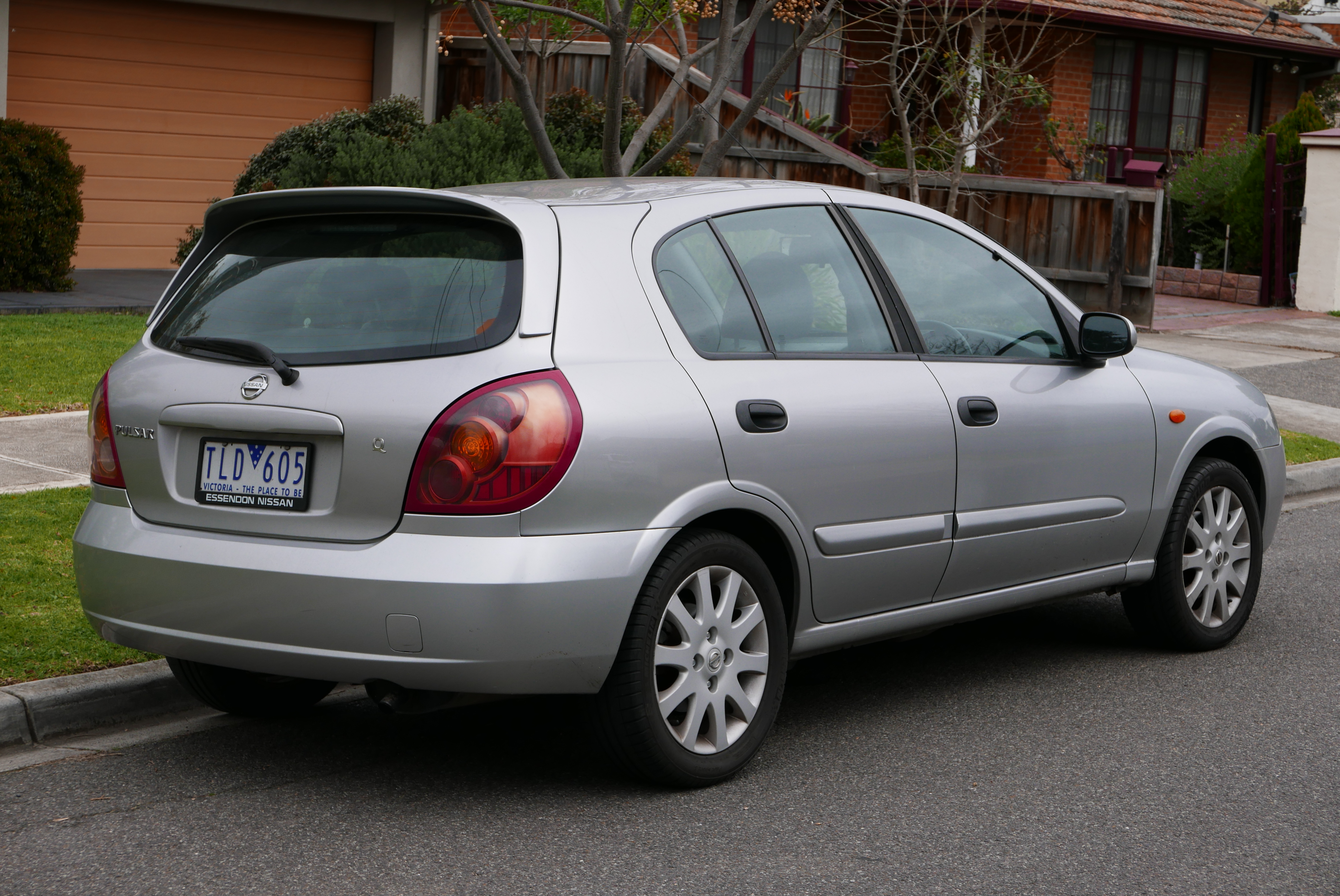 Альмера хэтчбек купить. Альмера н16 хэтчбек. Nissan Almera n16 хэтчбек. Nissan Pulsar n16. Nissan Almera n16 универсал.