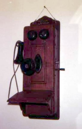 File:Antique Wall telephone w hand crank.JPG