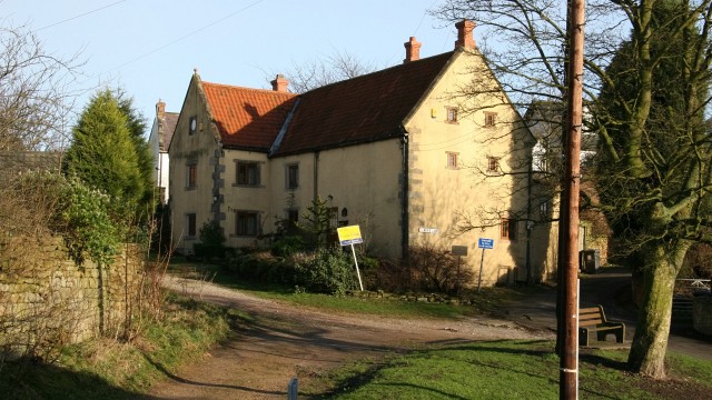 File:Barlow Bank Farm - geograph.org.uk - 308495.jpg