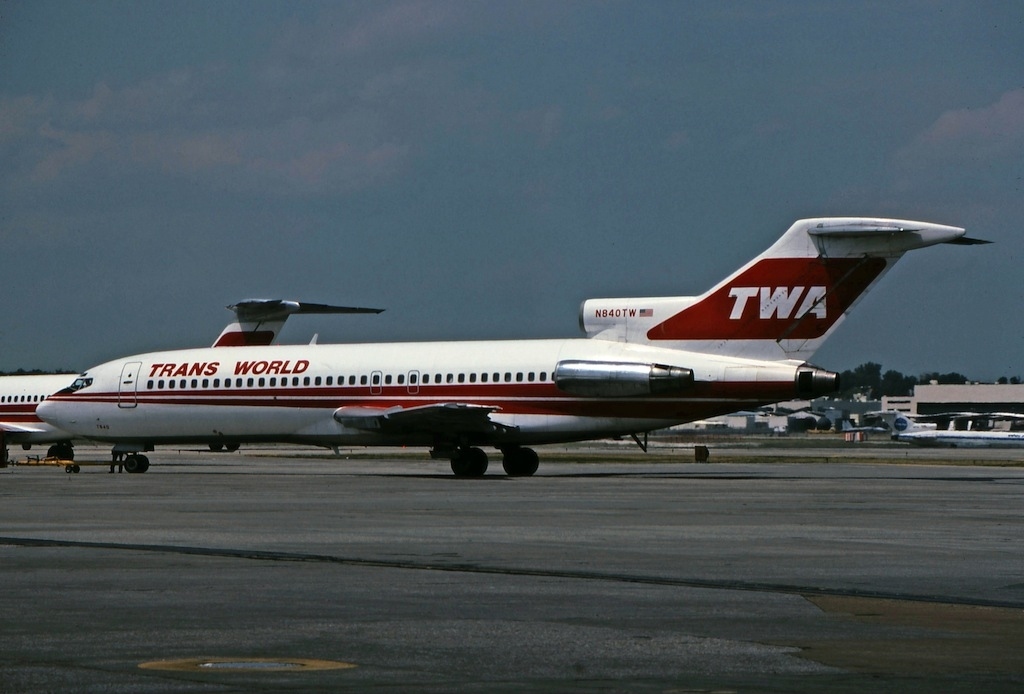 This TWA flight took a nose dive and spun upside down. Watch what