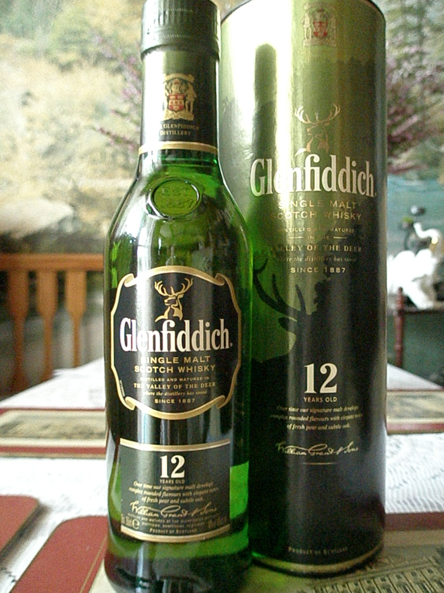 Bottle_of_Glenfiddich_12yo.jpg