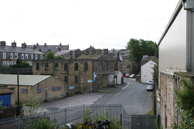 File:Butts, Barnoldswick, Yorkshire - geograph.org.uk - 494925.jpg