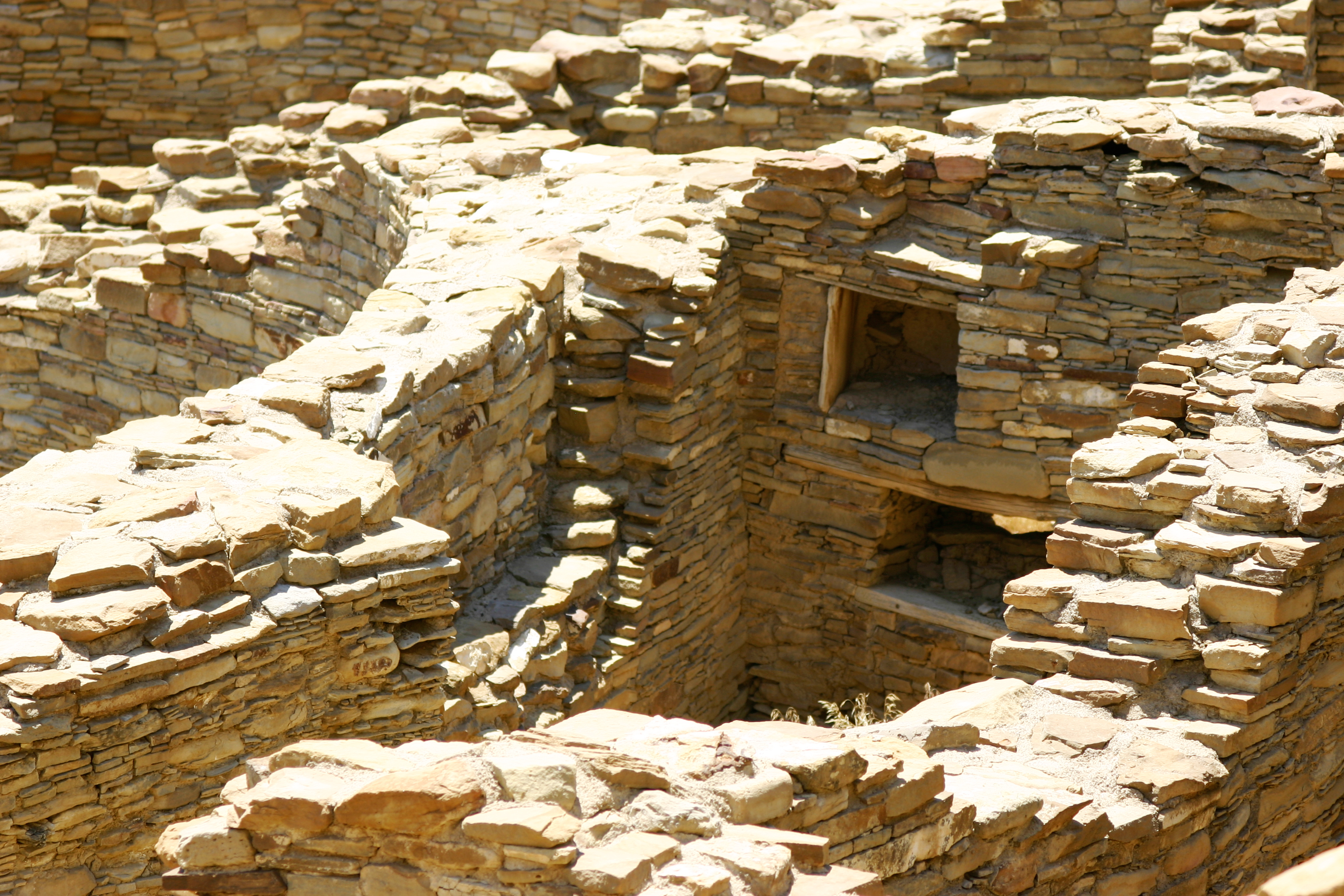 File Chaco Ruins2 Kiva Detail.jpg Wikipedia