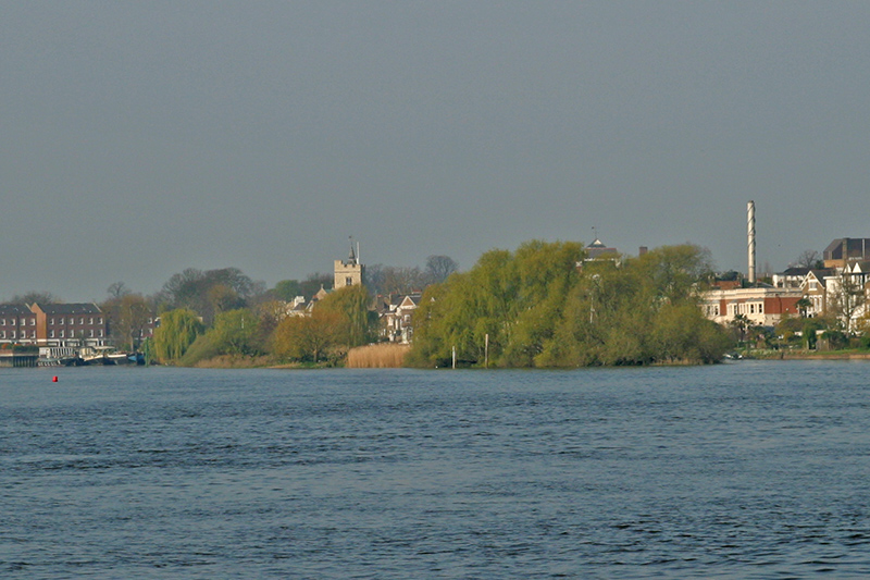 File:Chiswick Eyot.jpg