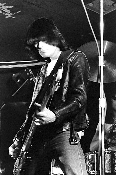 Dee Dee Ramone performing live with [[the Ramones]], 1977