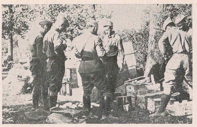 File:FMIB 45127 At ration dump in France, issuing orders to a field signal battalion.jpeg