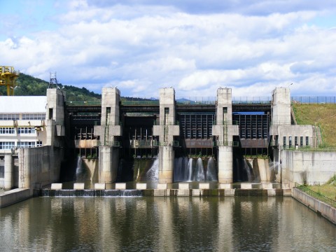 File:Hydro-Power-Plant 61348-480x360 (4999891505).jpg