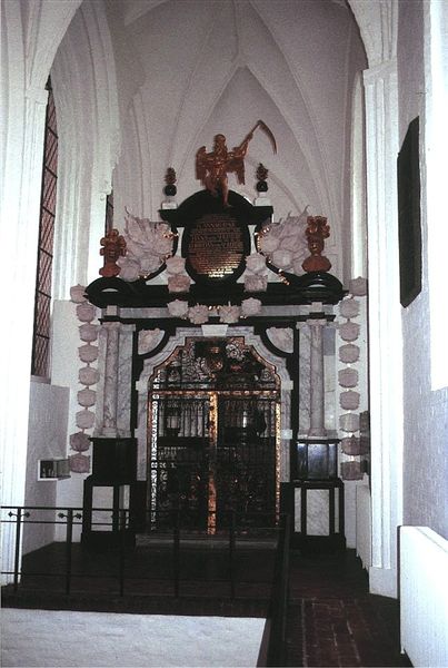 File:Nordenskirker Sanktknud(39).jpg