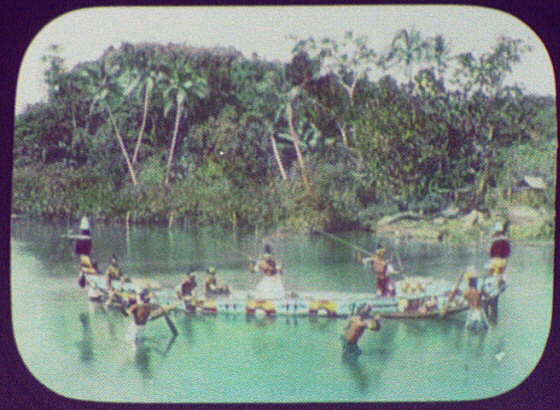 File:Solomon Islands canoe.jpg