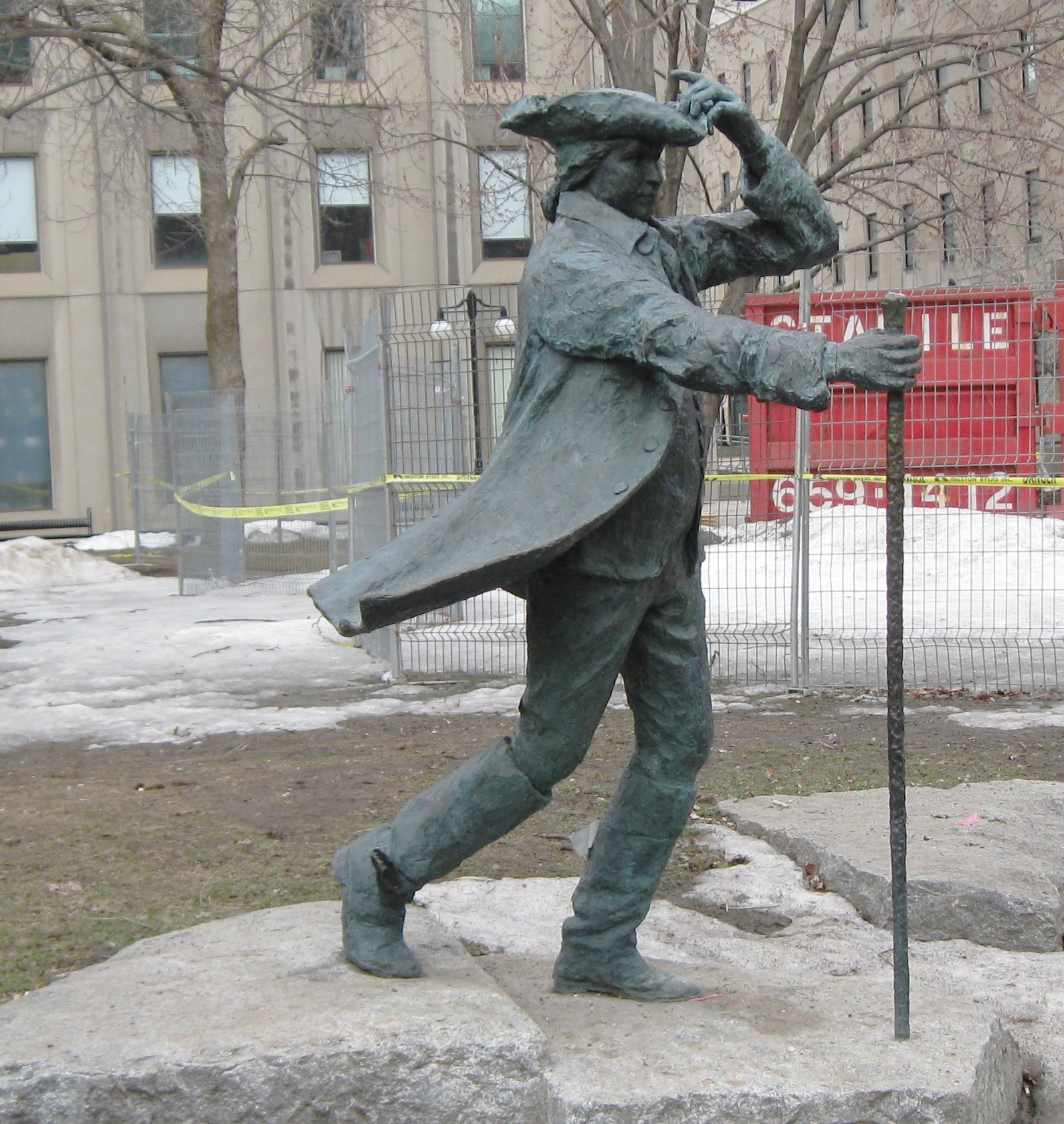https://upload.wikimedia.org/wikipedia/commons/e/ed/Statue_of_James_McGill_04.jpg
