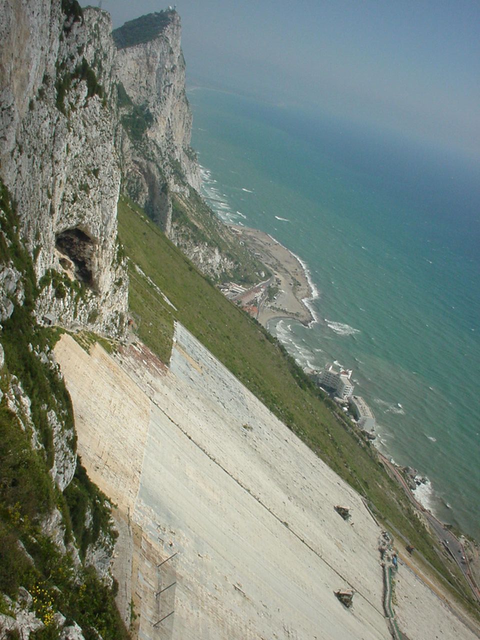 File:Water filled Quarry - geograph.org.uk - 1521474.jpg - Wikimedia Commons