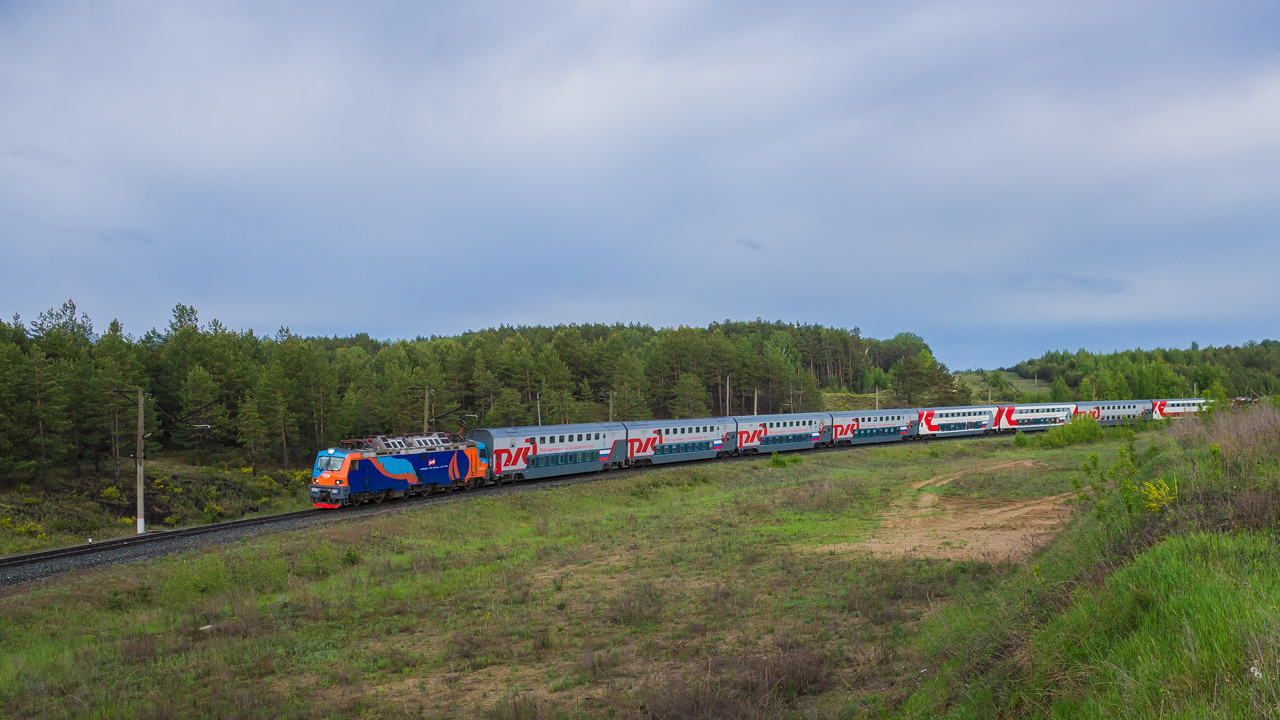 File:ЭП20-001, Россия, Татарстан, перегон Новое Аракчино - Юдино (Trainpix  201369).jpg - Wikimedia Commons