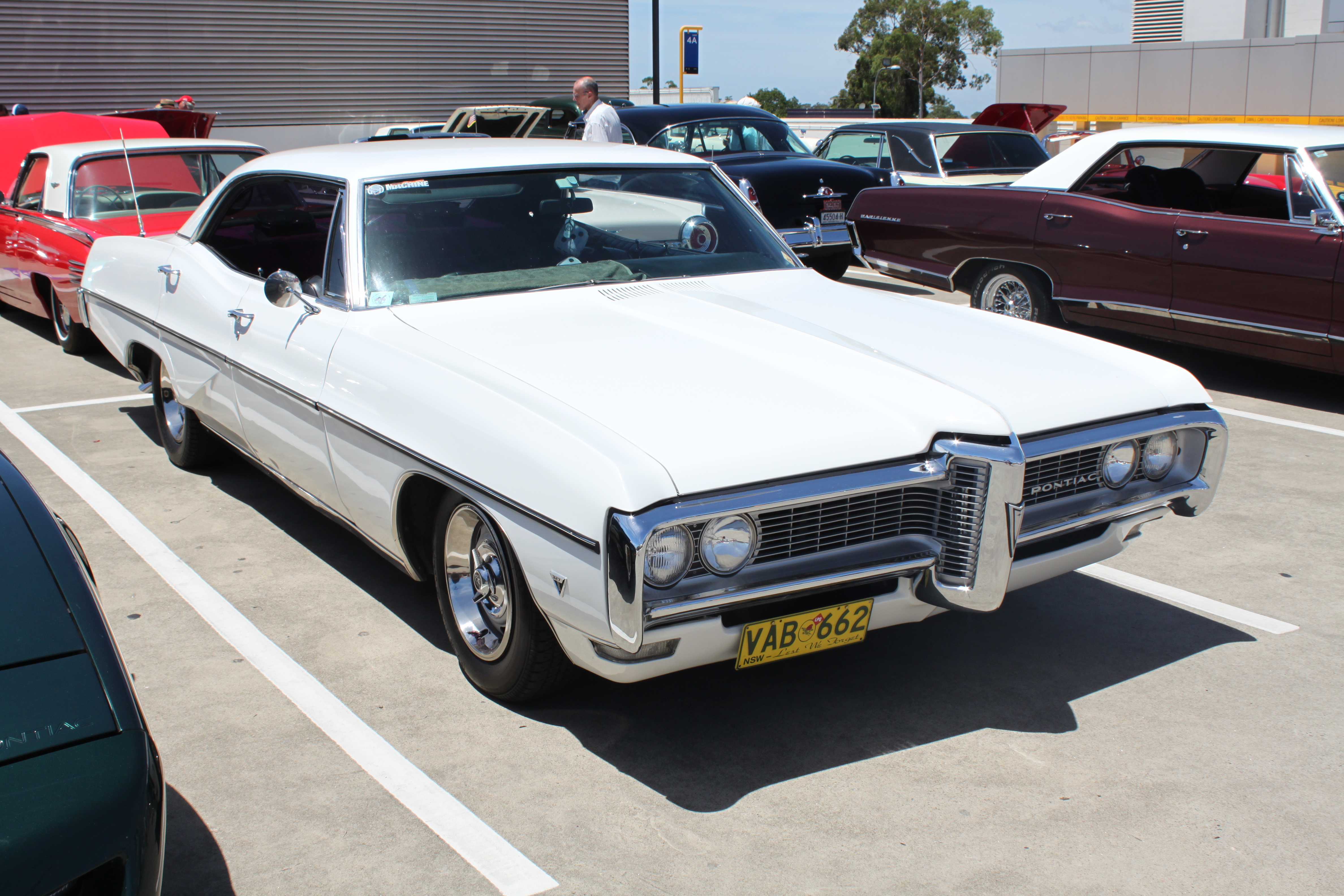 Pontiac Parisienne Wikipedia