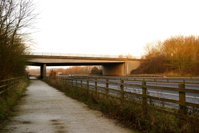 File:A225 bridge over M26 - geograph.org.uk - 635108.jpg