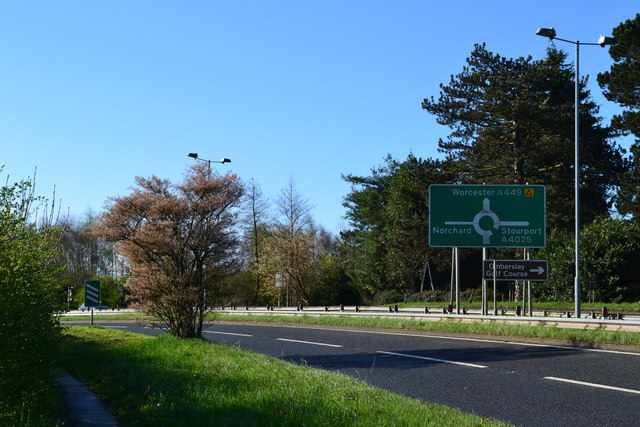 File:A449 south of Hartlebury - geograph.org.uk - 4427747.jpg