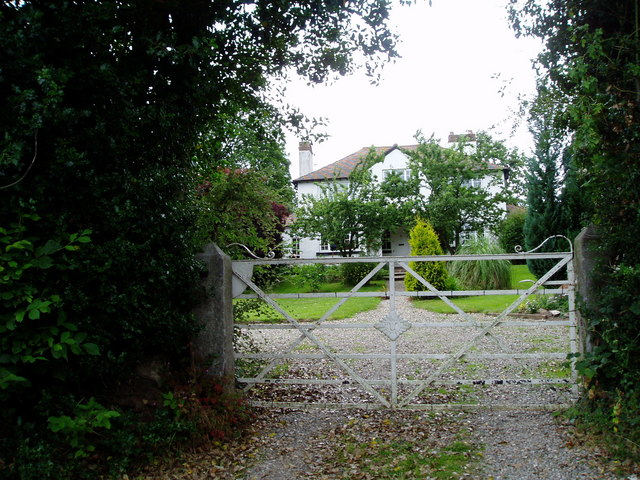 File:Country house - geograph.org.uk - 198585.jpg