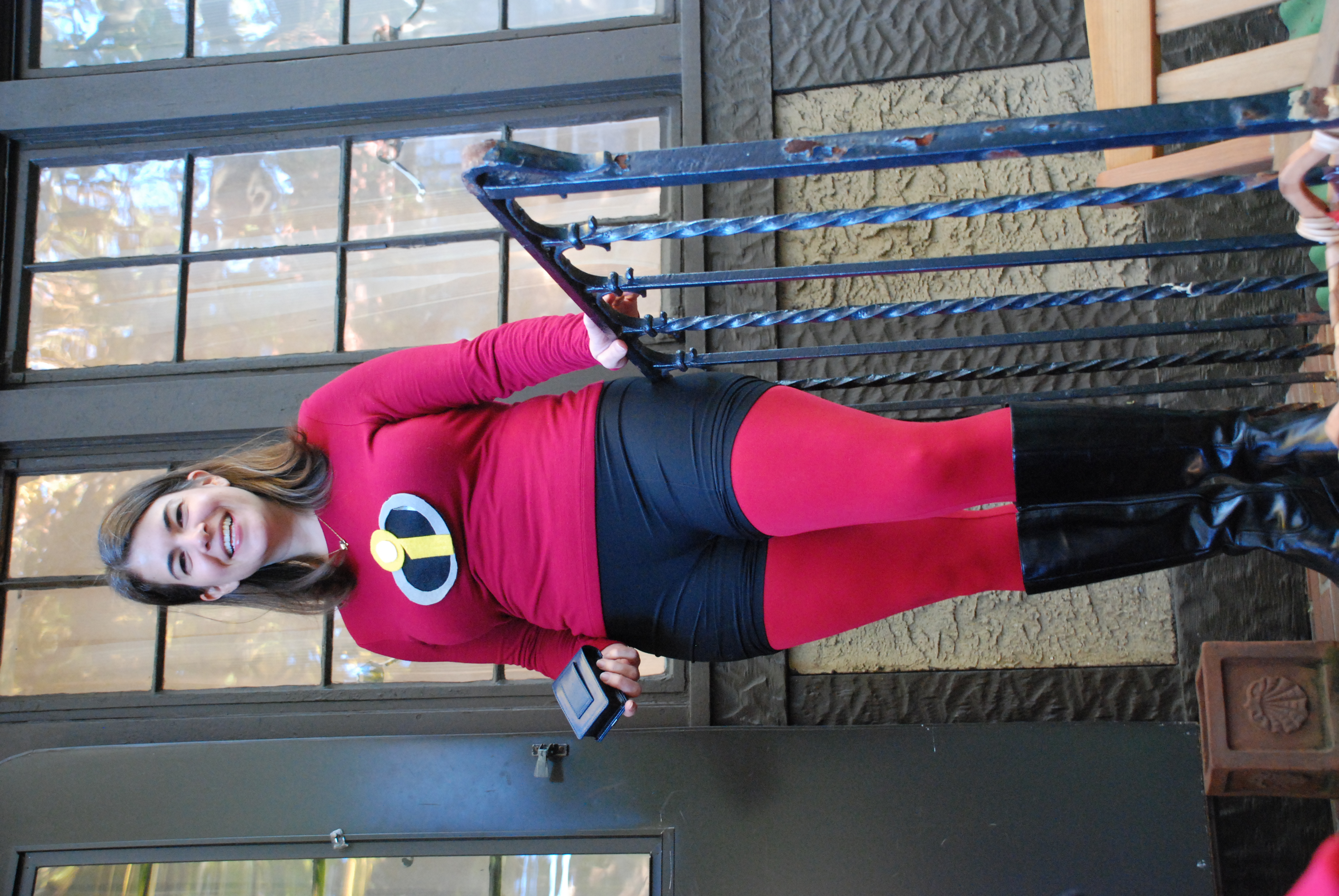 File:Elastigirl dressing.jpg - Wikimedia Commons