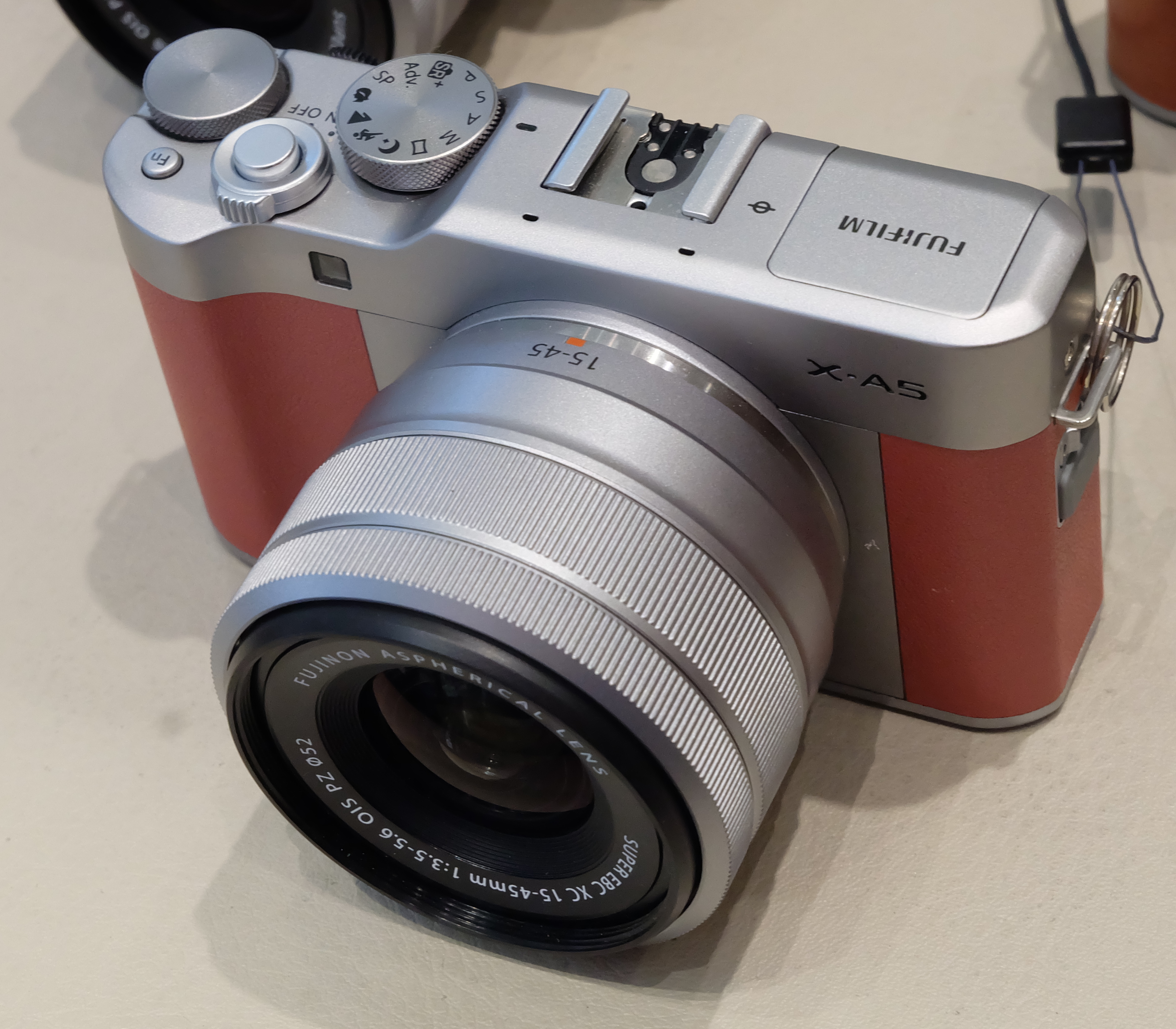 Fujifilm X-A5 - Wikipedia