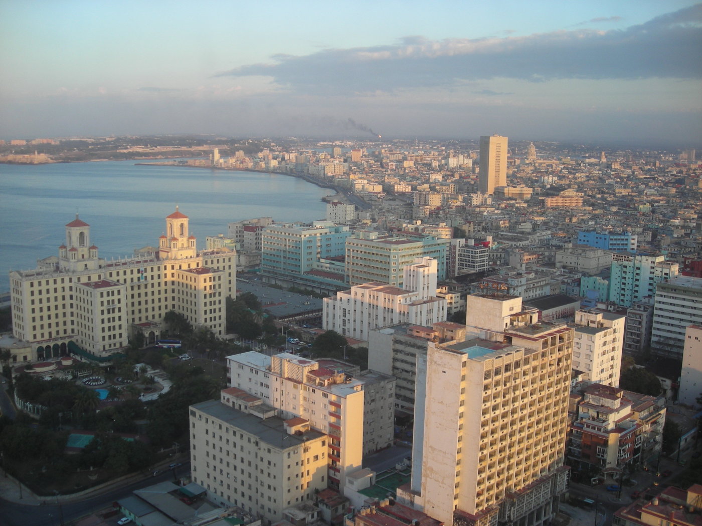 file-hotel-nacional-y-malecon-de-la-habana-jpg-wikipedia-the-free