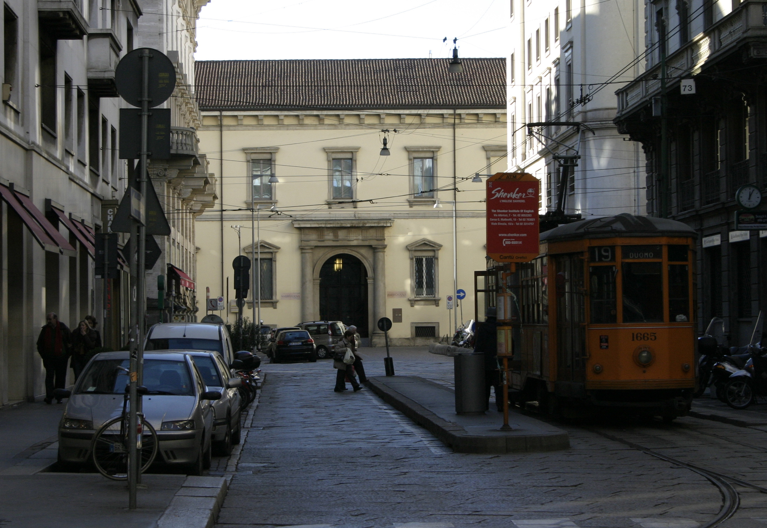 Fachada del palacio que alberga la Biblioteca Ambrosiana.