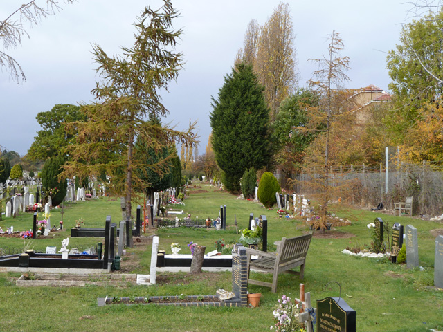 File:In Hither Green Cemetery - geograph.org.uk - 5223175.jpg