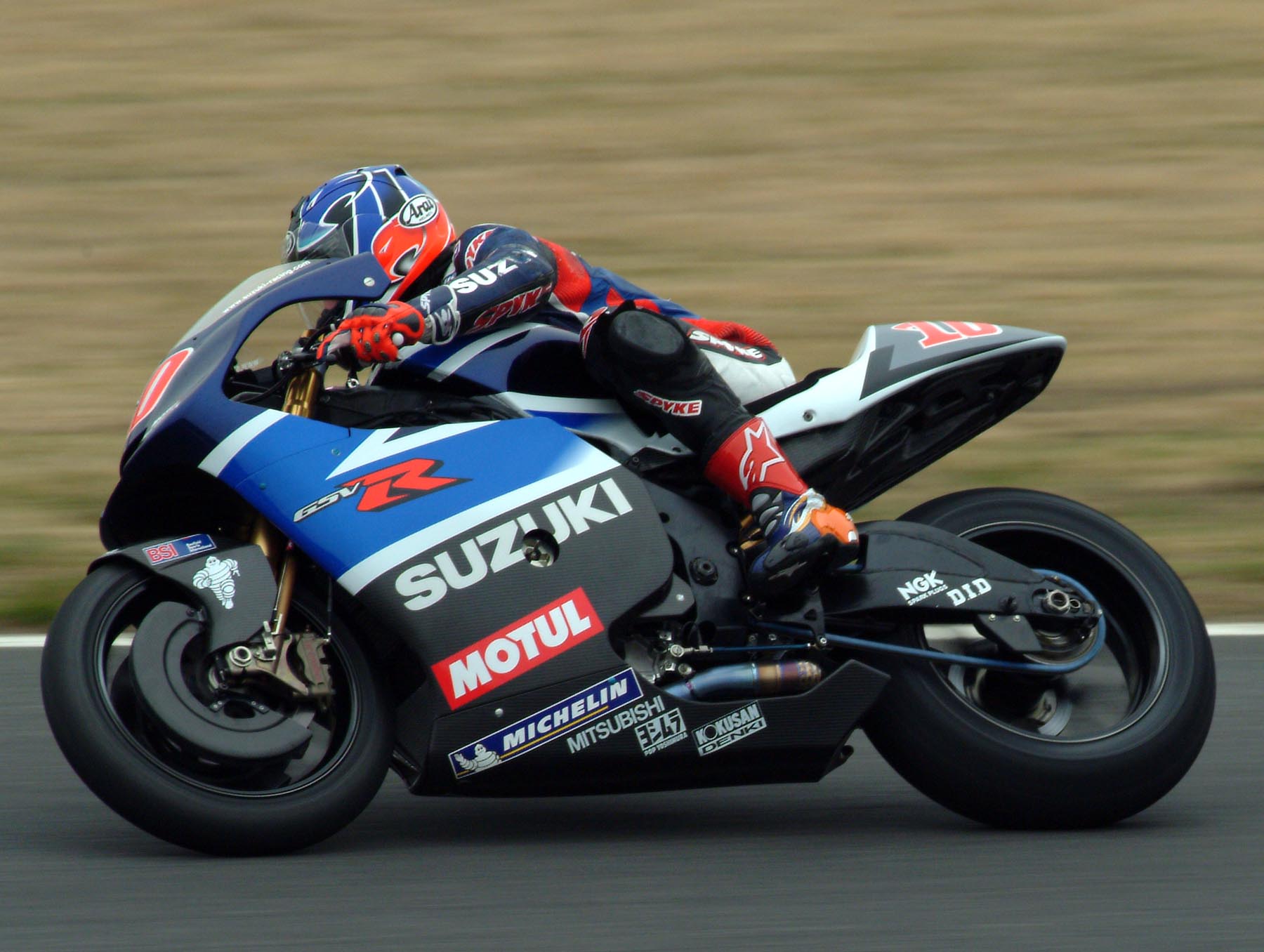 suzuki motogp 2001