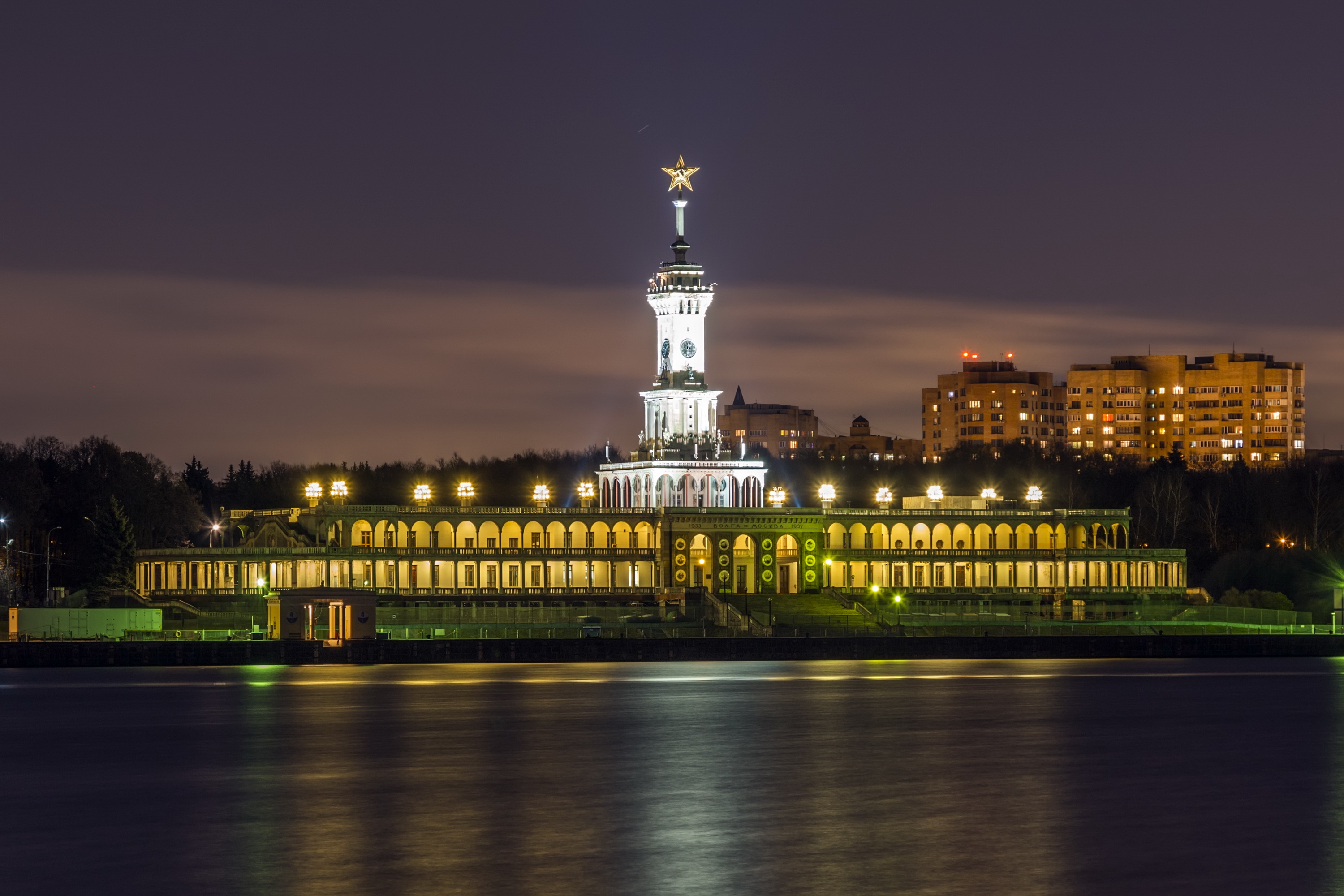 Moscow port. Северный Речной вокзал. Северный Речной вокзал Москва. Северный Речной порт Москва. Речной порт Москва Речной вокзал Северный.