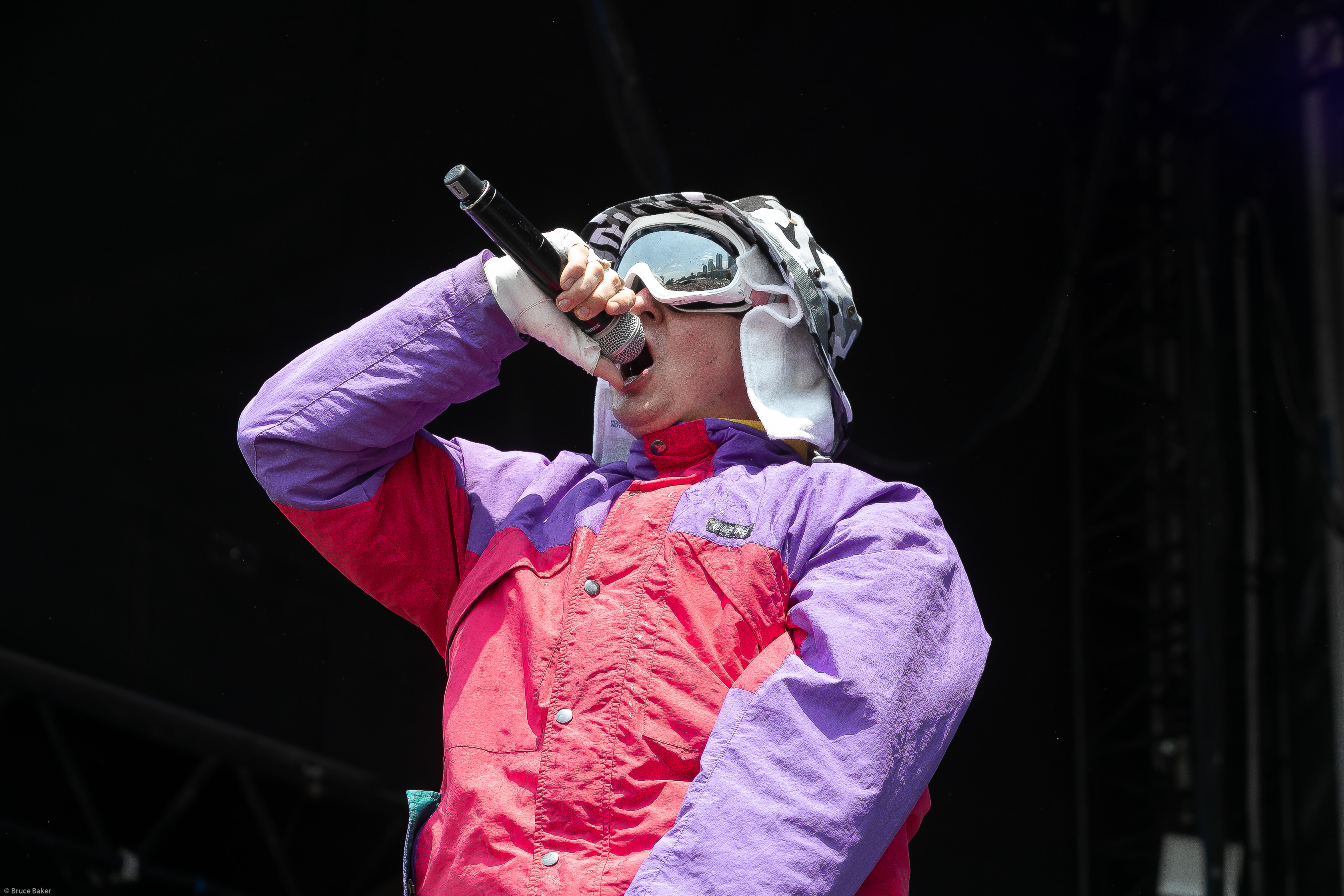 Oliver tree speed. Oliver Tree. Oliver Tree афиша. Oliver Tree в бинтах. Oliver Tree песни.