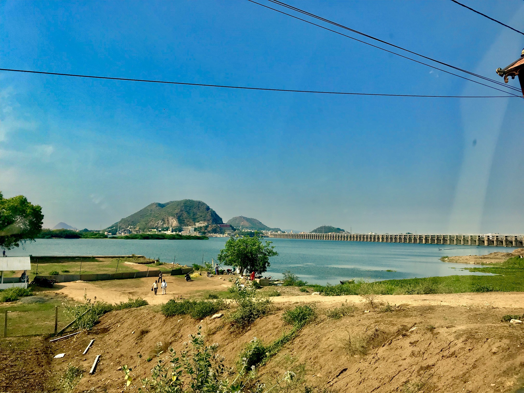 File:Scenic view from a train at Vijayawada.jpg - Wikimedia Commons