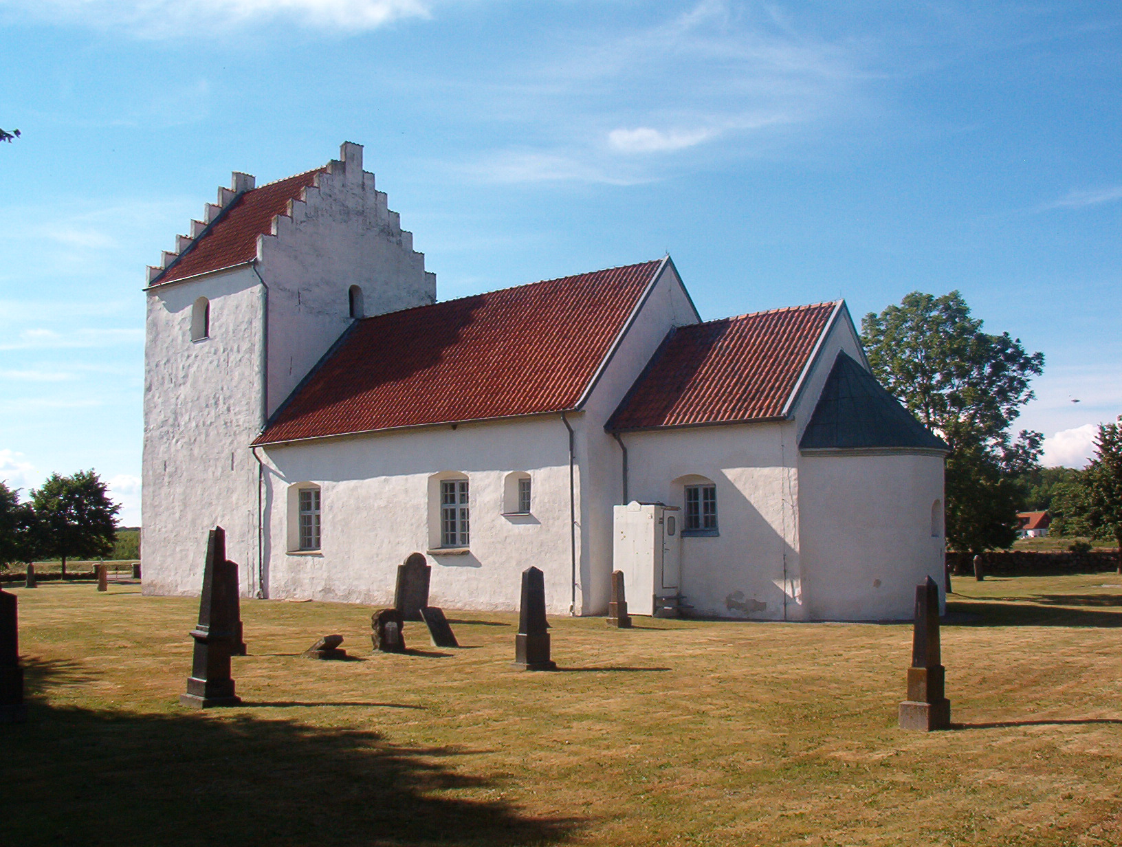 File:Södra Åsum Old Church.jpg - Wikimedia Commons
