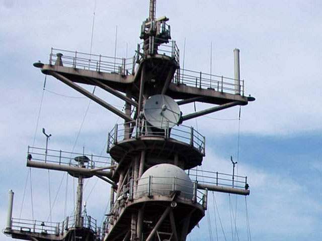 File:SPG-60 Radar DD-985 Cushing 2005-09-21.jpg