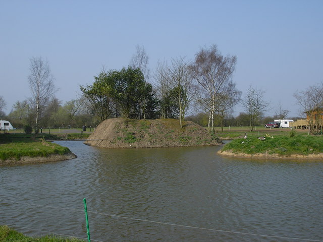 File:YCP York Caravan Park - geograph.org.uk - 386328.jpg