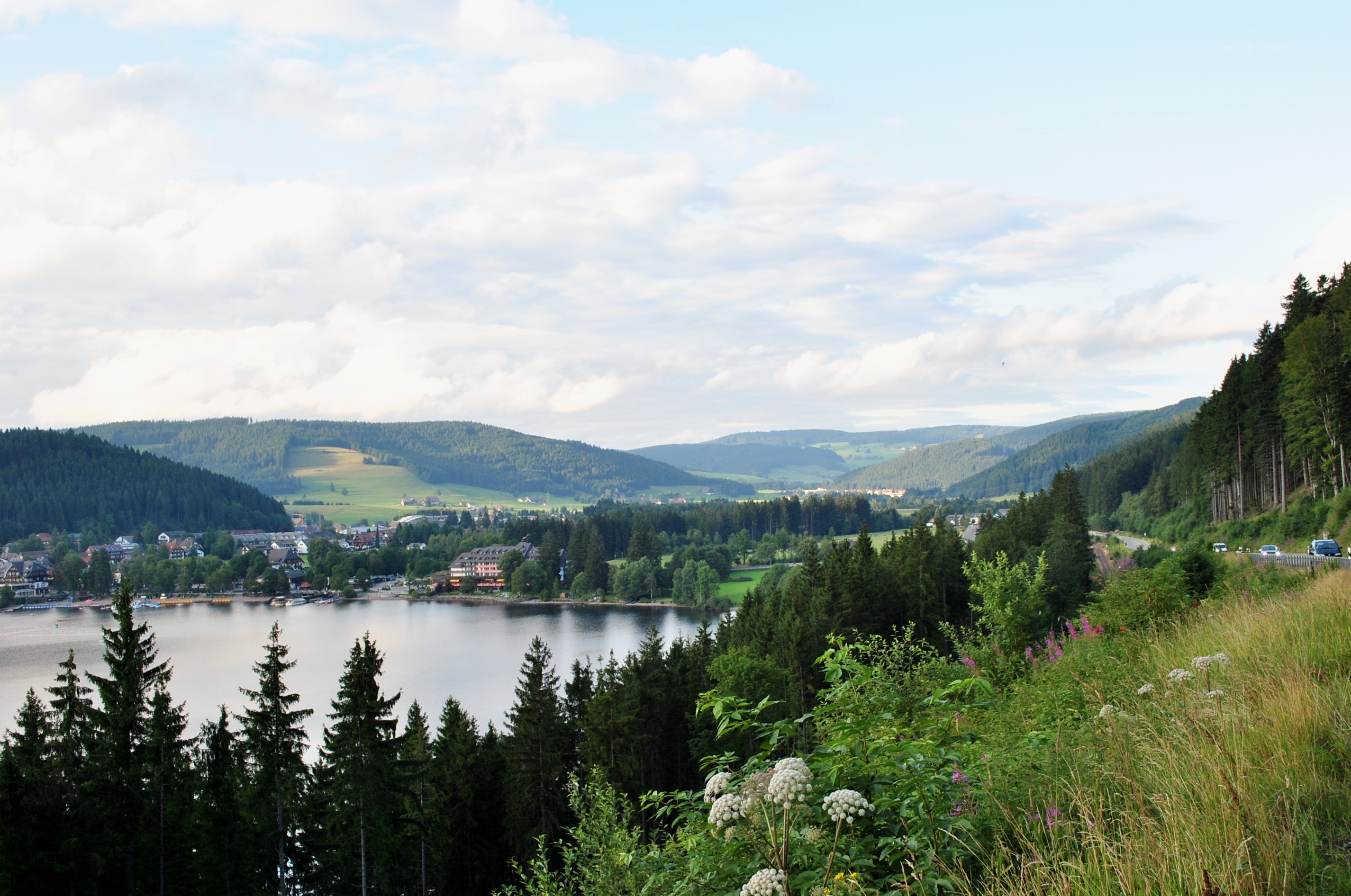 8_of_10_-_Lake_Titisee,_Black_Forest_-_GERMANY.jpg