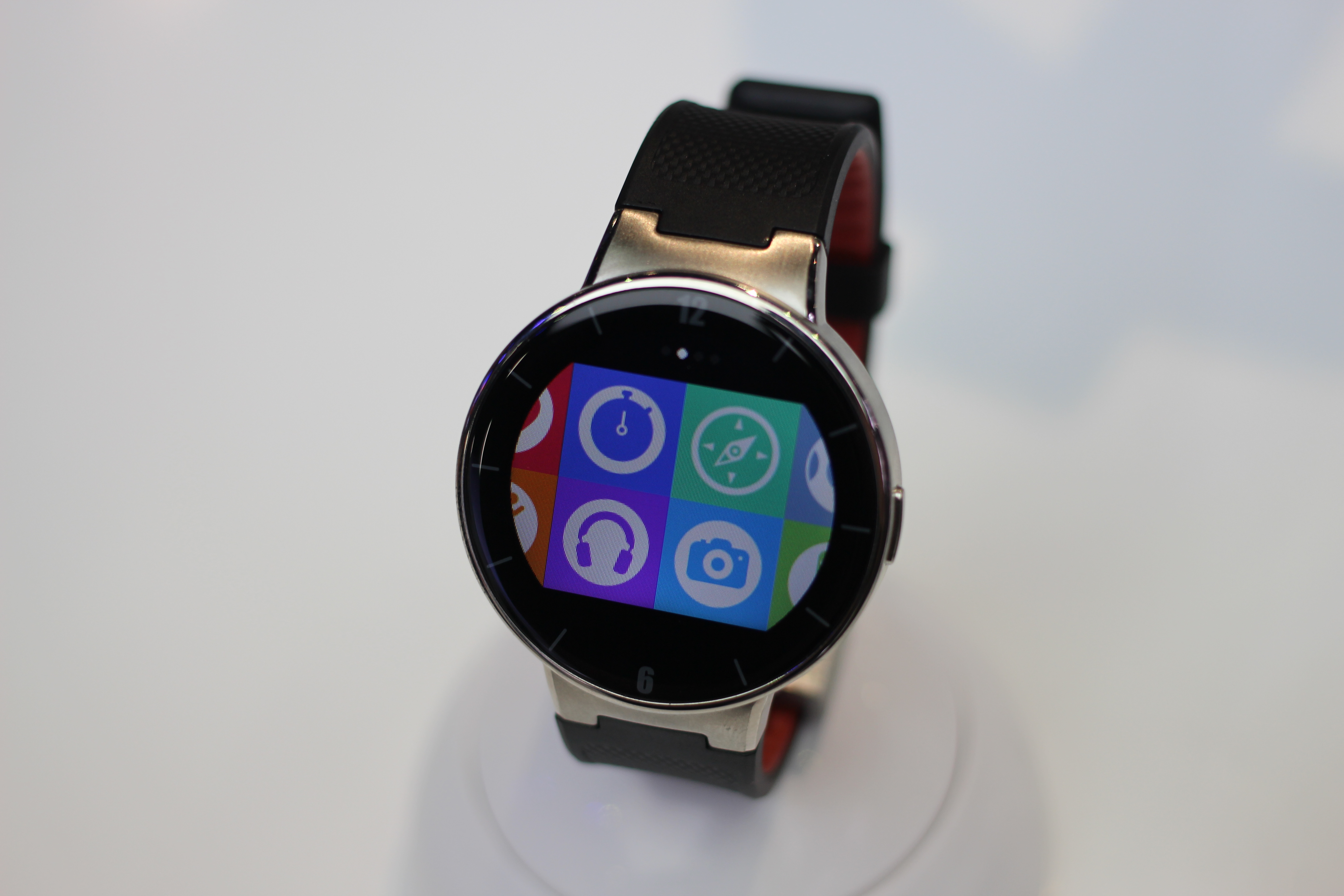 Alcatel on sale smartwatch onetouch