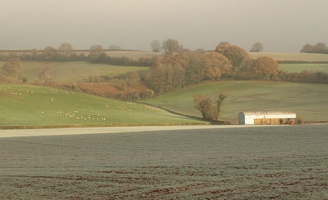 File:Barn near Halberton - geograph.org.uk - 2193073.jpg