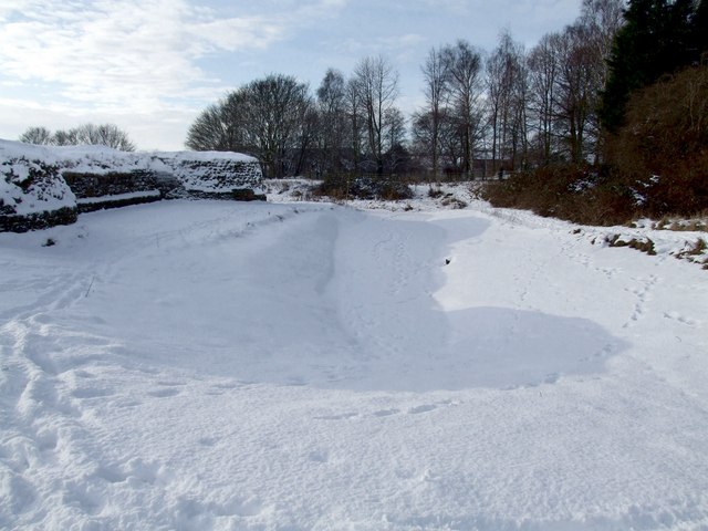 File:Bolingbroke Castle Moat, Old Bolingbroke - geograph.org.uk - 1732907.jpg