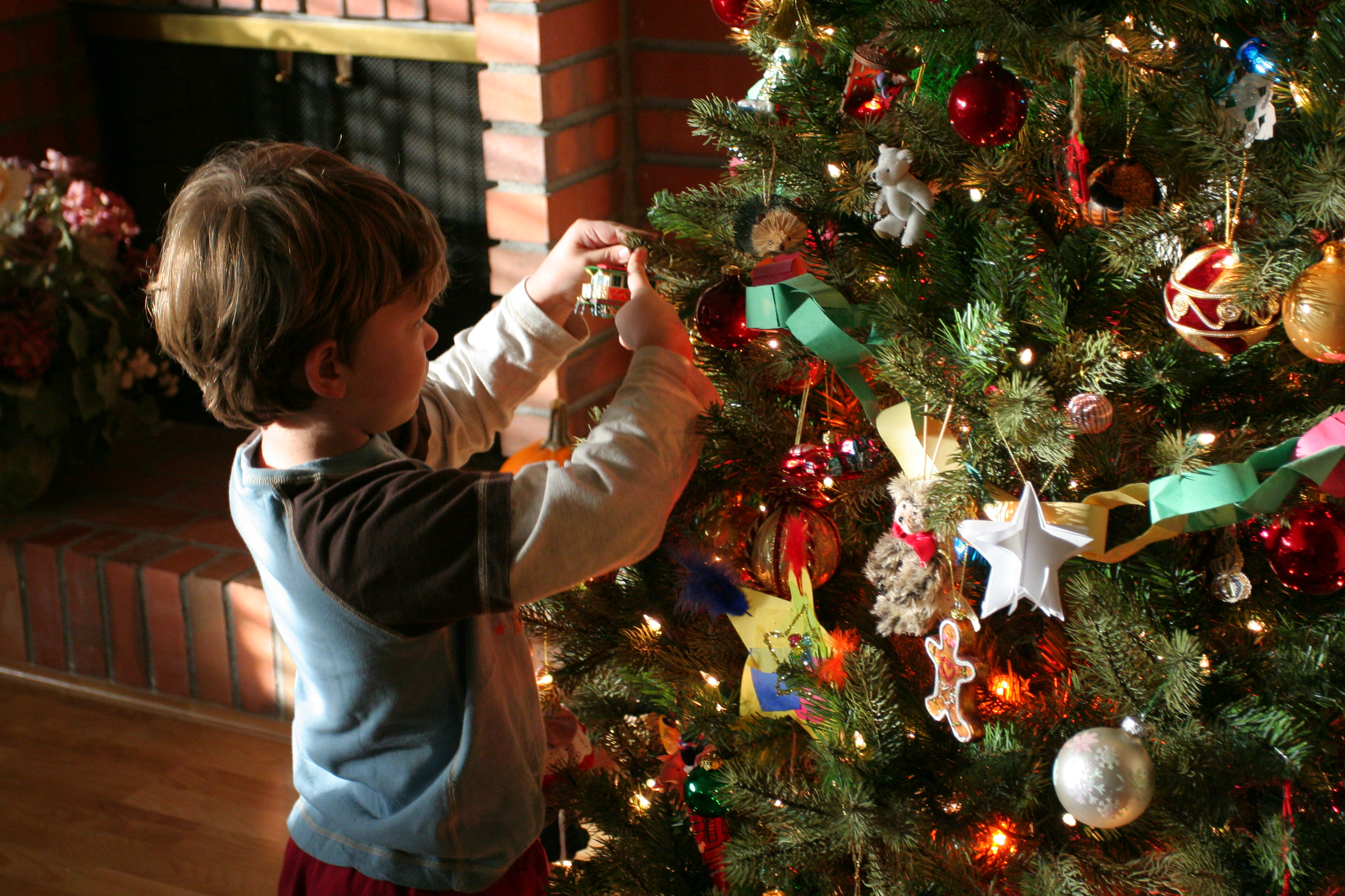 Decorating new year tree