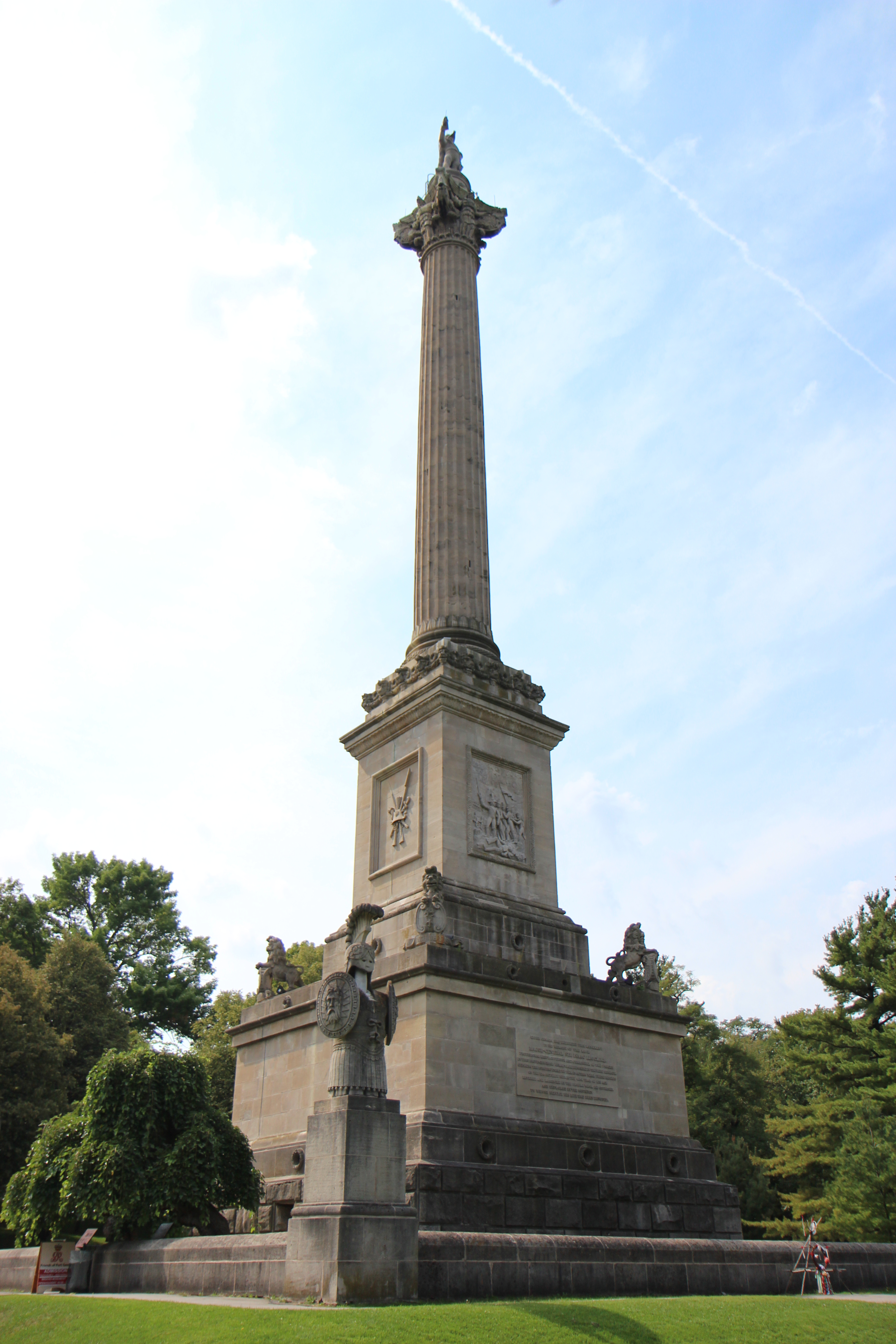 Photo of Sir Isaac Brock monument