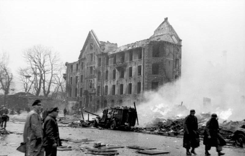 File:Bundesarchiv Bild 101I-117-0353-03, Norwegen, Bergen, Zerstörungen.jpg