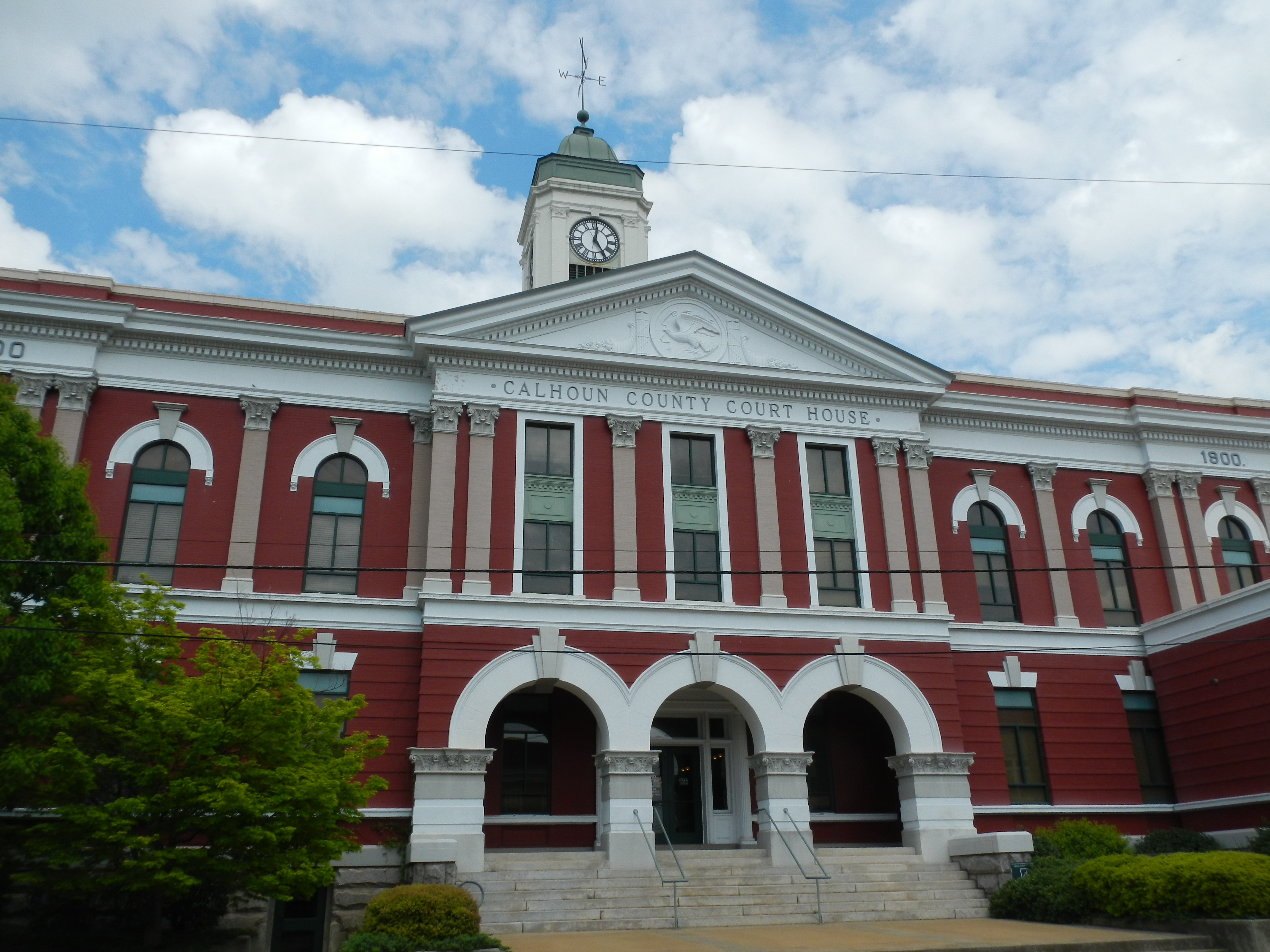 Photo of Calhoun County Courthouse