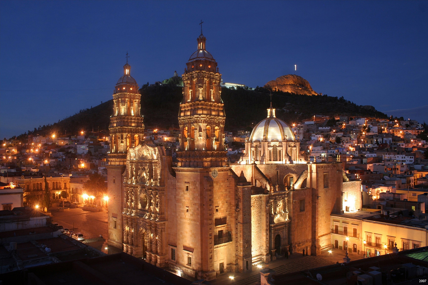 Catedral_de_Zacatecas,_M%C3%A9xico..jpg