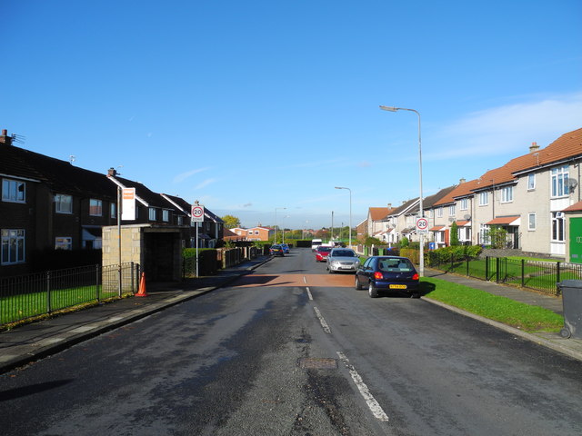 File:Chapman Road, Hattersley - geograph.org.uk - 3746109.jpg