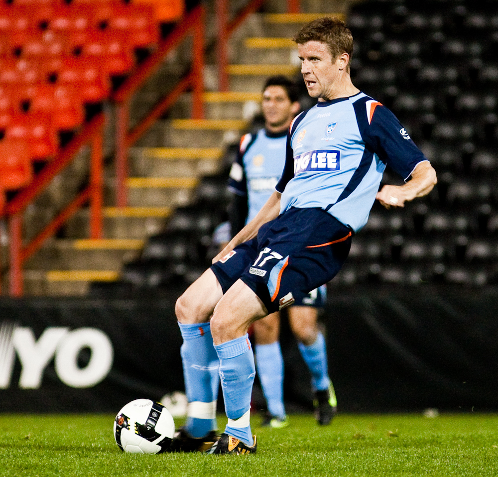 Innes playing for [[Sydney FC]] in a trial match, 2009