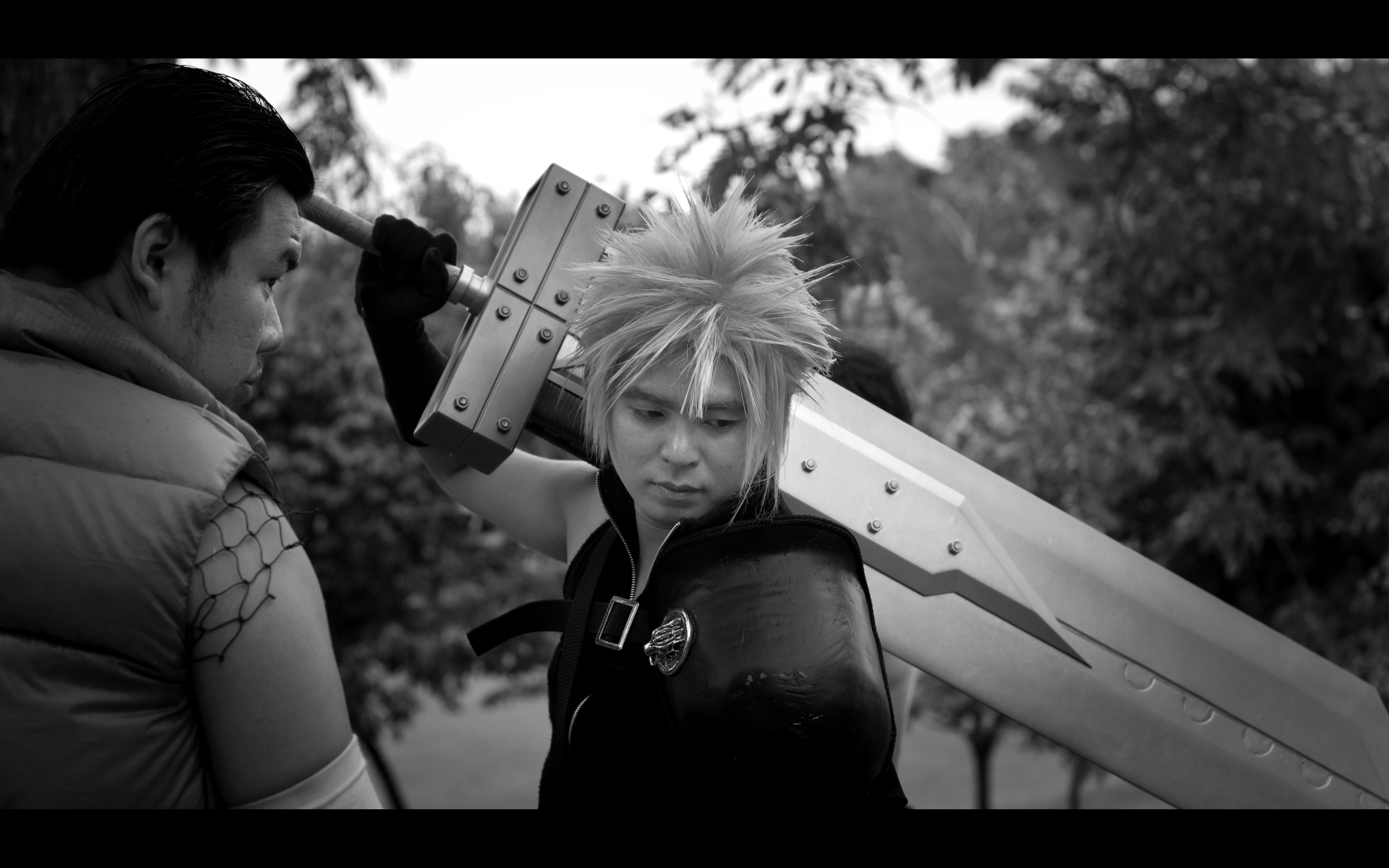 cloud final fantasy black and white