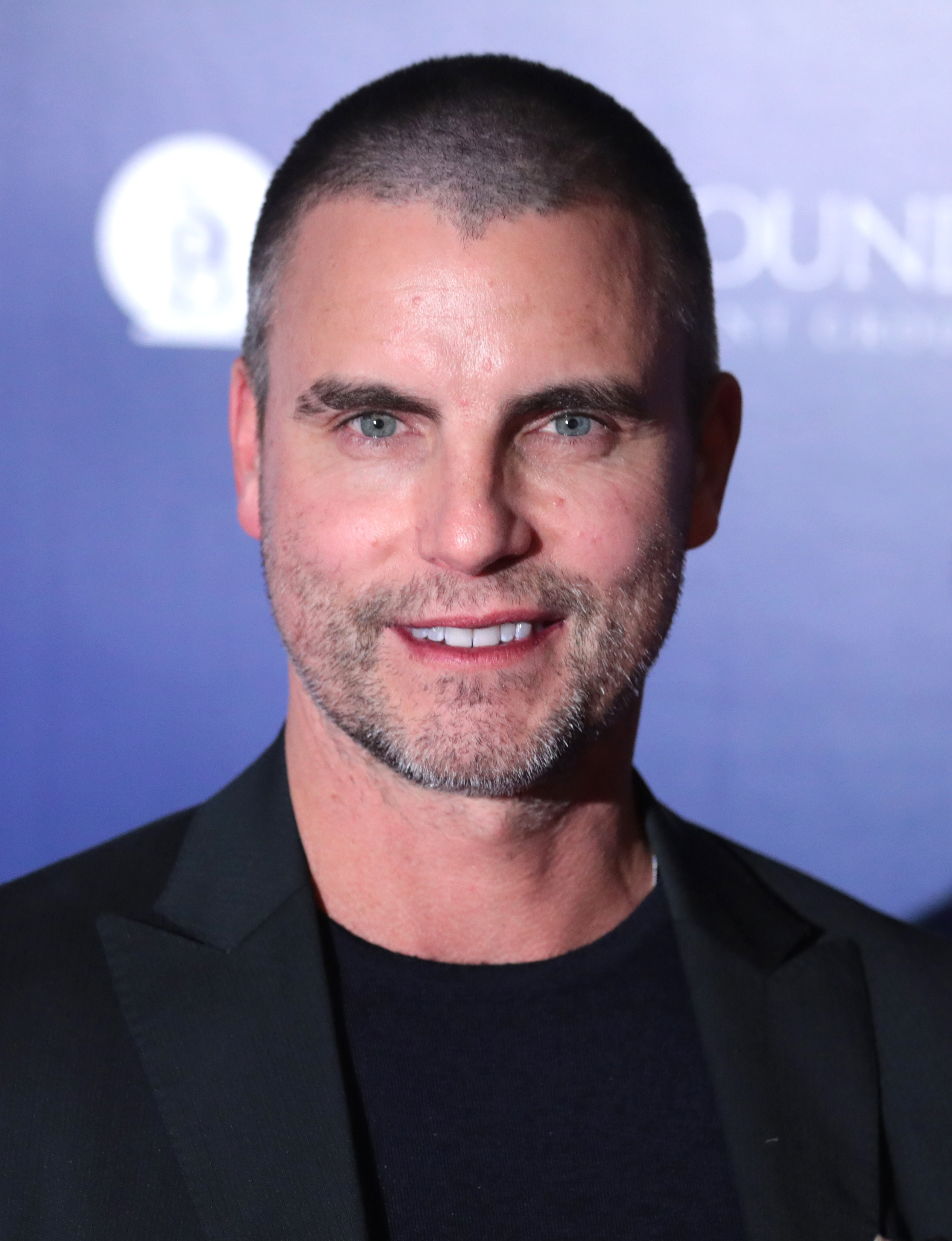 Colin Egglesfield - Wikipedia