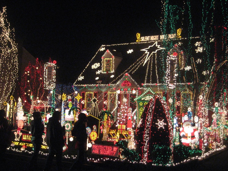 File:Deck the Lights! (3135347191).jpg