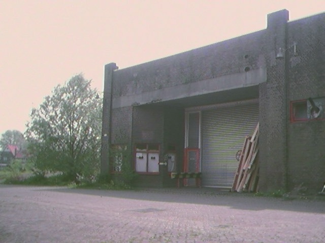 File:Fabriekfront.jpg