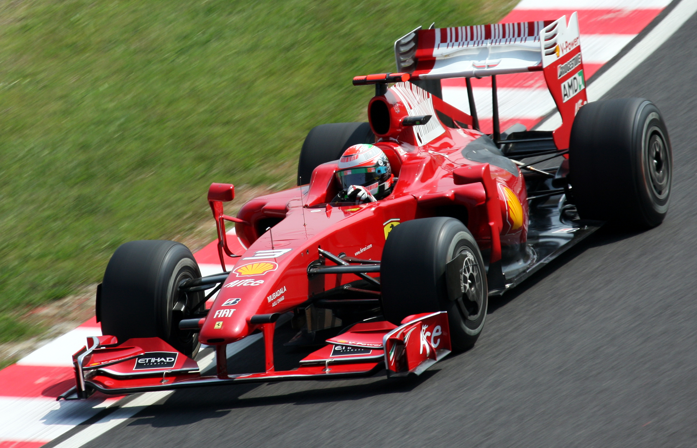 [Image: Giancarlo_Fisichella_2009_Japan_3rd_Free_Practice.jpg]