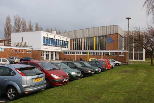 File:Grimsby Swimming Pool, Scartho Road - geograph.org.uk - 741925.jpg